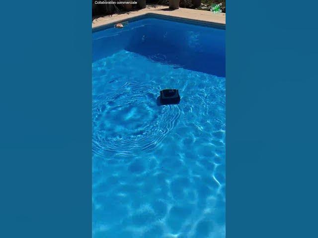 'Video thumbnail for Wybot C1 💦 Le robot piscine sans fil et connecté à l'essai dans le bassin'