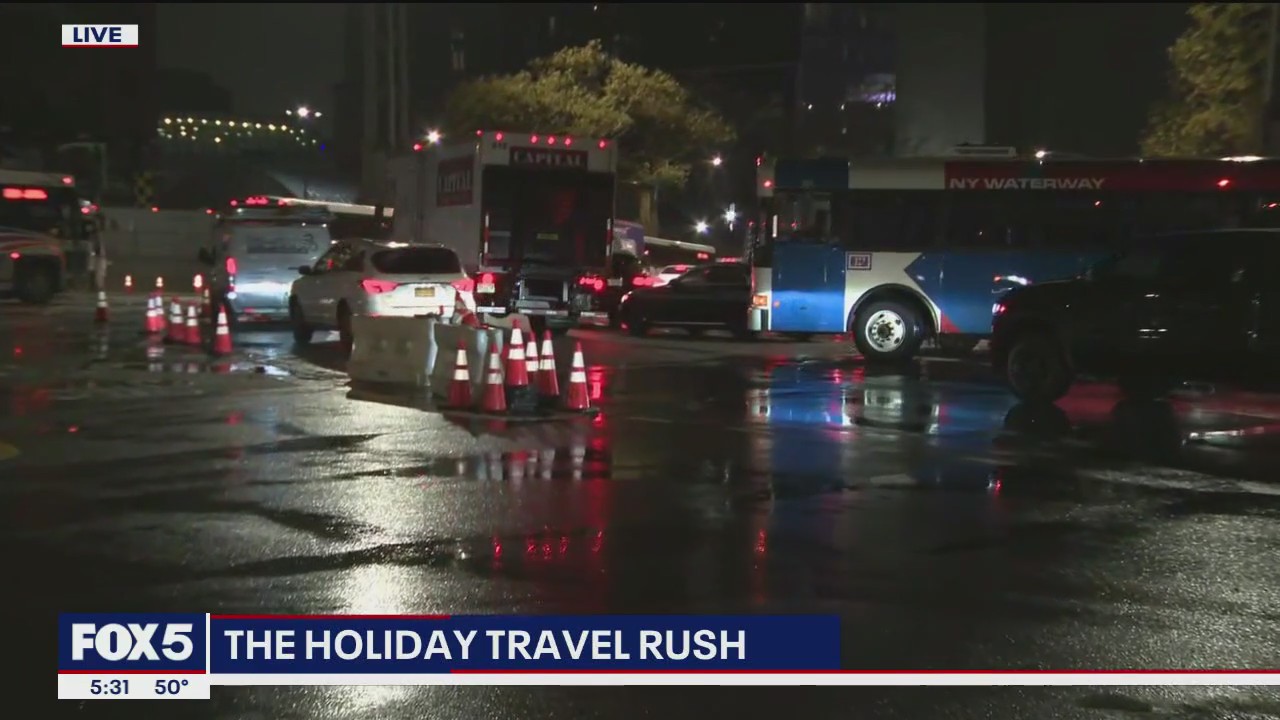 Video thumbnail for Thanksgiving travel rush in NYC