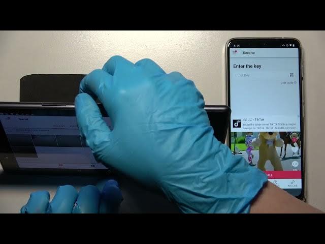 Video thumbnail for How to Transfer files from Lenovo TAB 4 8 to Motorola Device -  Send Anywhere App