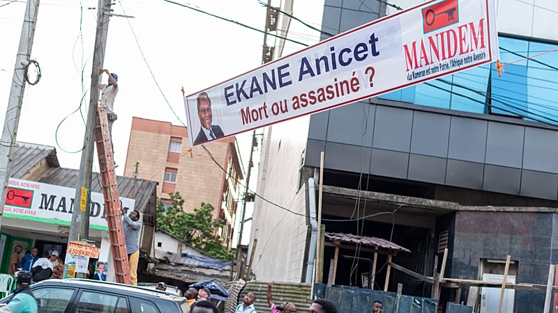 Video thumbnail for Cameroon: Douala mourns Anicet Ekane as questions remain over his death