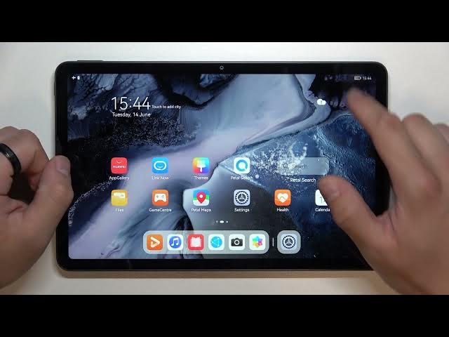 Video thumbnail for Huawei MatePad 10.4 2022 - How To Enable & Disable Airplane Mode