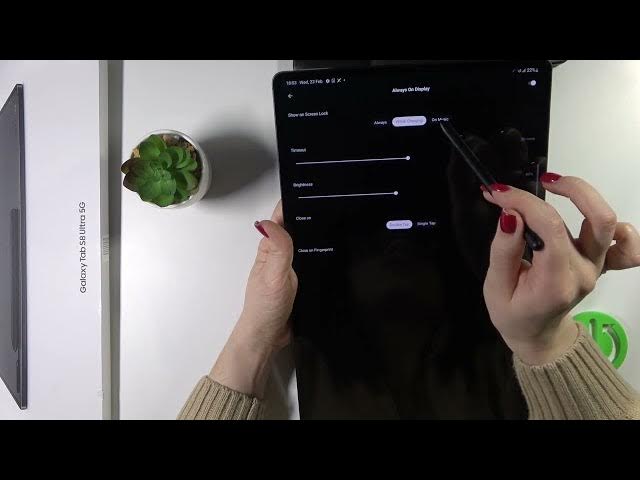 Video thumbnail for How to Customize Always on Display in SAMSUNG Galaxy Tab S8 Ultra – Muviz Edge App