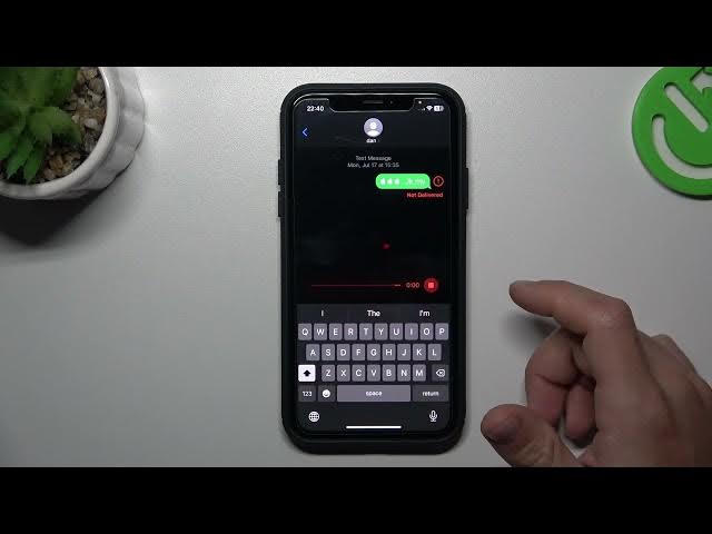 Video thumbnail for How to Send Voice Messages on iOS | Quick and Easy Voice Messaging Tutorial!