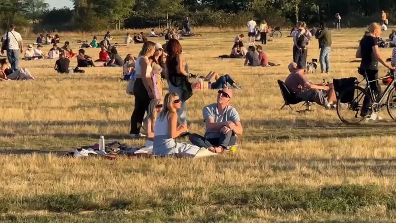 Video thumbnail for Germany: People who want to watch solar eclipse in Berlin gather at Tempelhof Airport.