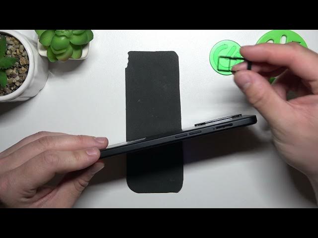 Video thumbnail for Does OPPO A1 have an SD Card Slot? - Expand Storage Options