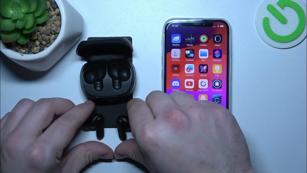 Video thumbnail for How to Pair SKULLCANDY Smokin Buds with an iPhone