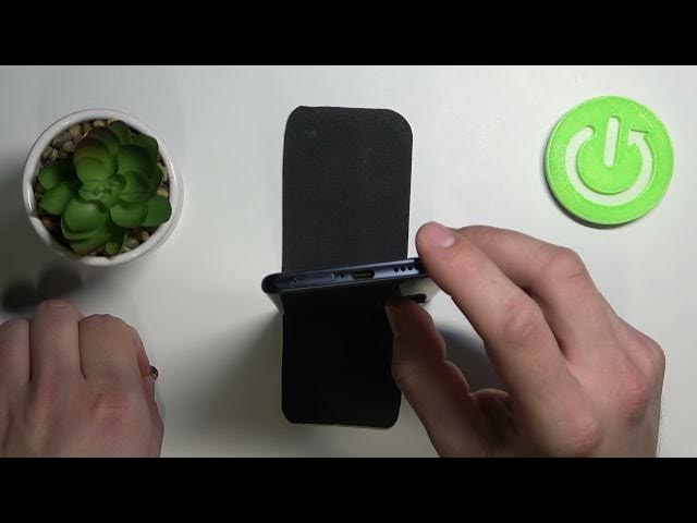 Video thumbnail for Does VIVO X60 Pro Have Additional SD Card Slot?