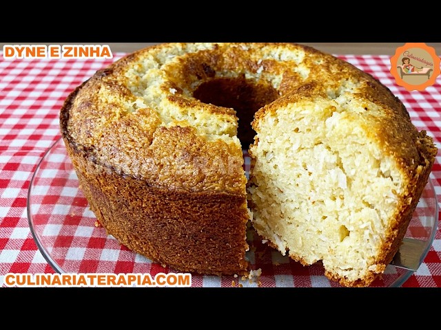 Video thumbnail for BOLO DE COCO COM LEITE CONDENSADO E FLOCÃO DE ARROZ SUPER FOFINHO 😍 | Receita Fácil e Irresistível