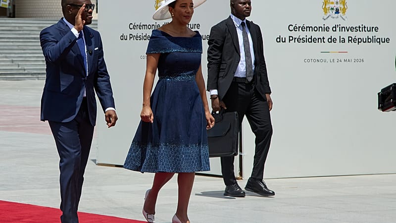 Video thumbnail for Benin and Niger formalise commitment to reopening shared border