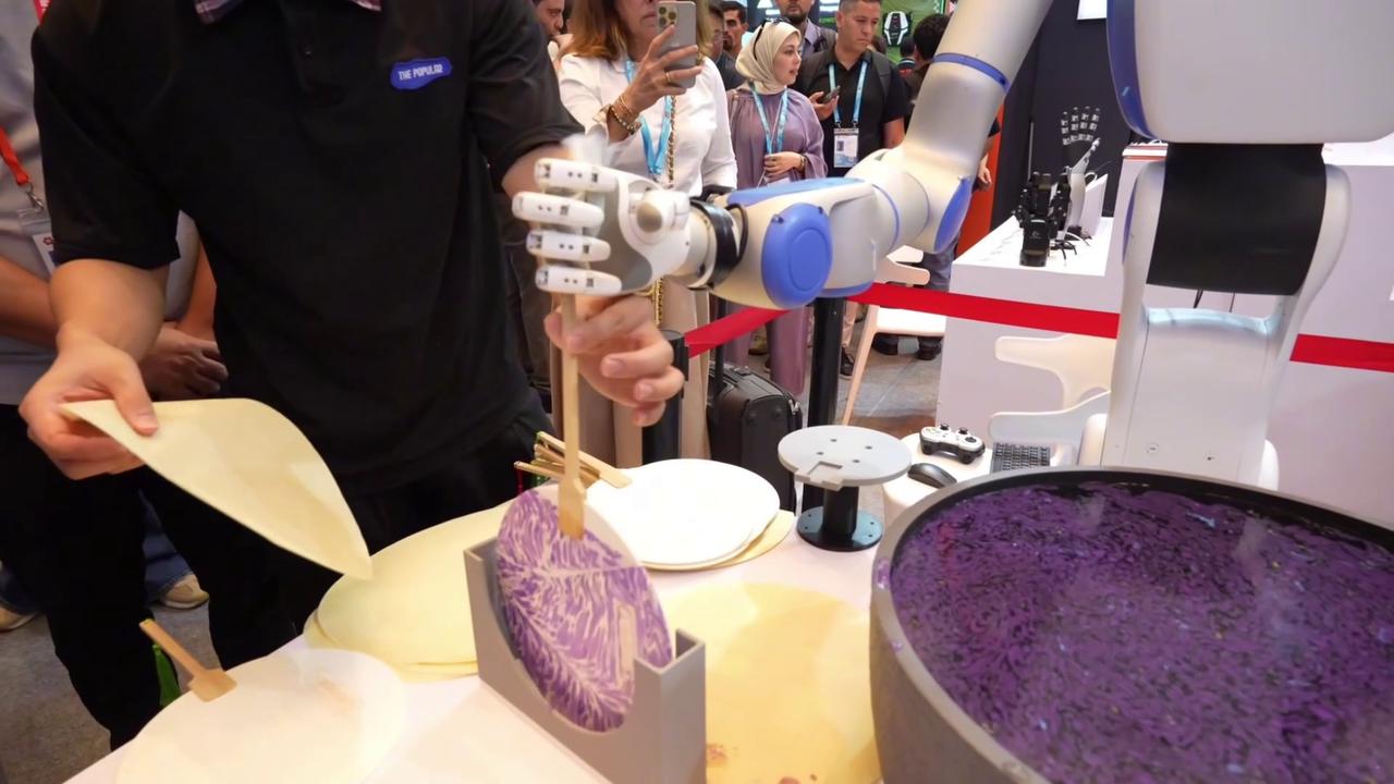 Video thumbnail for China: Robots Take Center Stage at Canton Fair in Guangzhou.