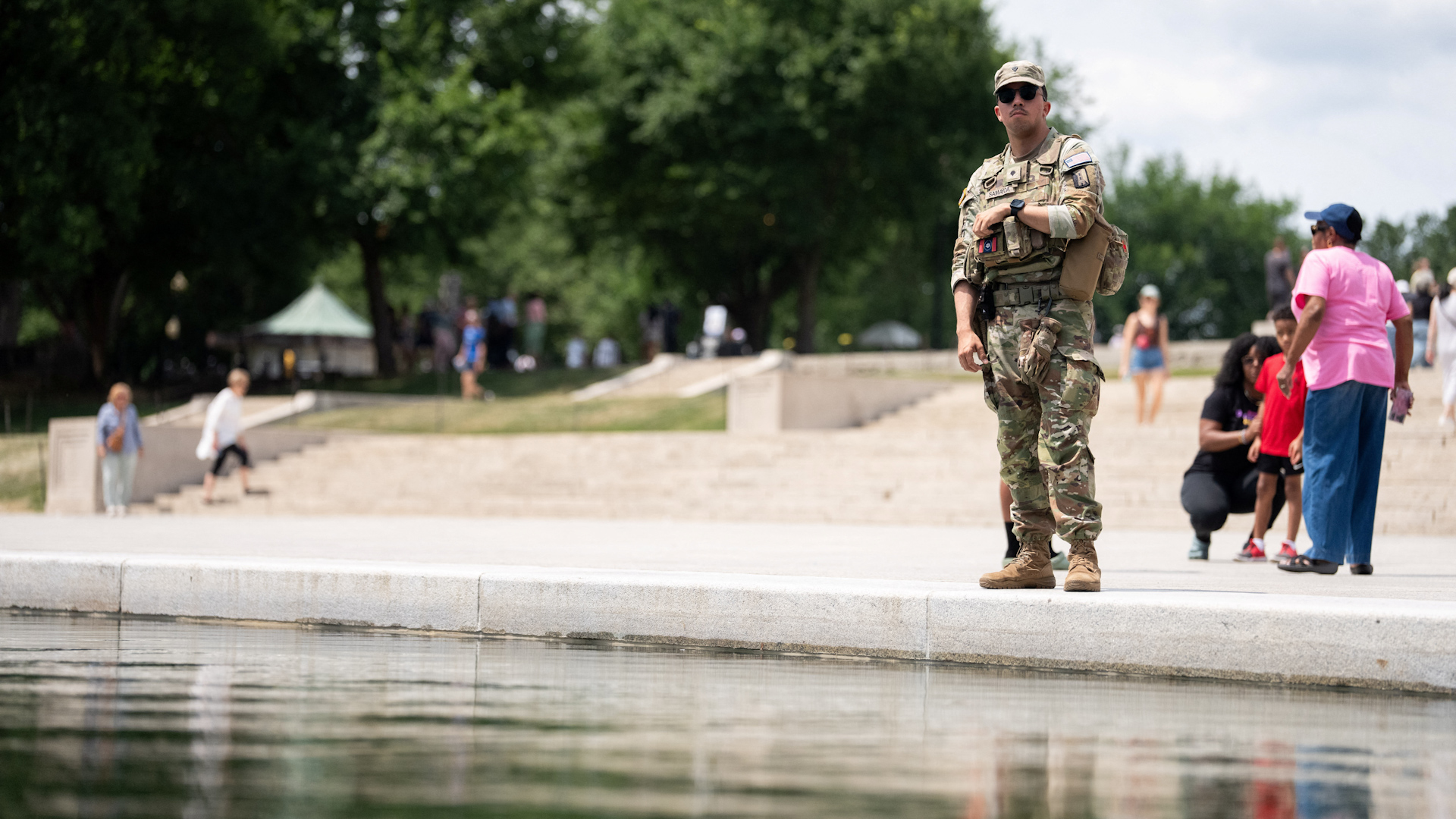 Video thumbnail for Reflecting Pool problems now bring National Guard patrols