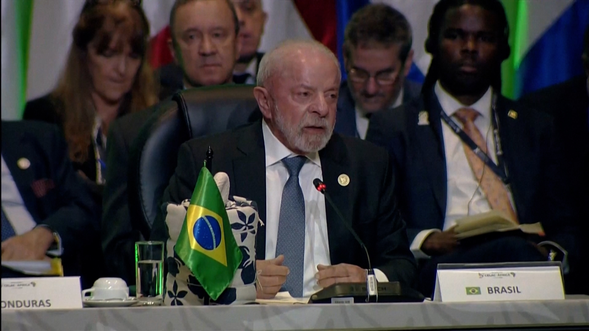 Video thumbnail for Latin American presidents criticise US actions