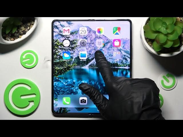 Video thumbnail for How to Download iOS Launcher in SAMSUNG Galaxy Z Fold 4 – iPhone-like Look