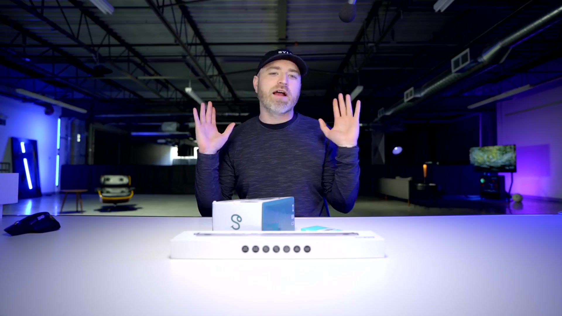 'Video thumbnail for The World's Most Convenient Phone Gadget...'