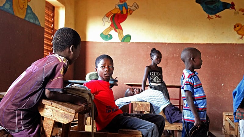 Video thumbnail for Mali uses AI to teach school children in Bambara