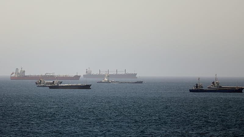 Video thumbnail for Egyptian FM hosts UK counterpart for talks on regional developments