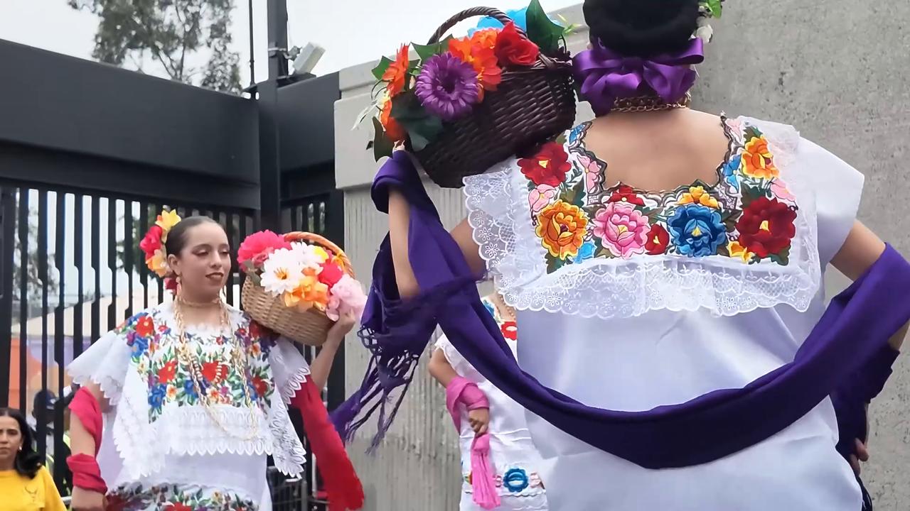 Video thumbnail for Mexico: Fans gather outside Mexico City Stadium ahead of Mexico-England match.