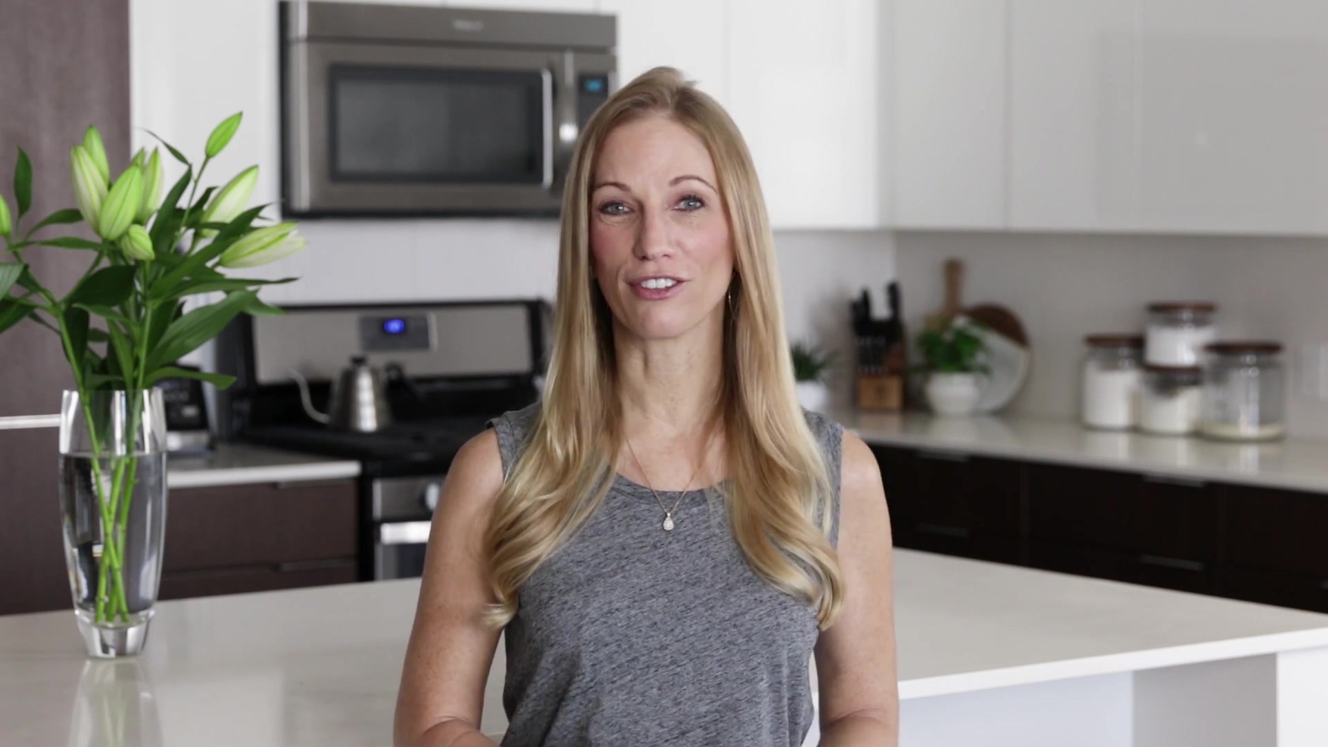 Video thumbnail for 19.CHOCOLATE PEPPERMINT SLICE ¦ gluten-free, dairy-free, vegan, paleo (1080p 24fps)