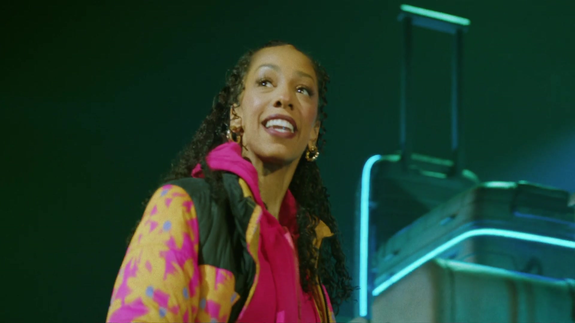 Video thumbnail for Video: Watch Highlights From TWO STRANGERS (CARRY A CAKE ACROSS NEW YORK)