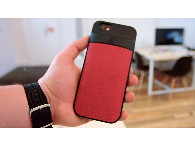 Video thumbnail for Extra storage and battery for your iPhone! | iXtra Case Review