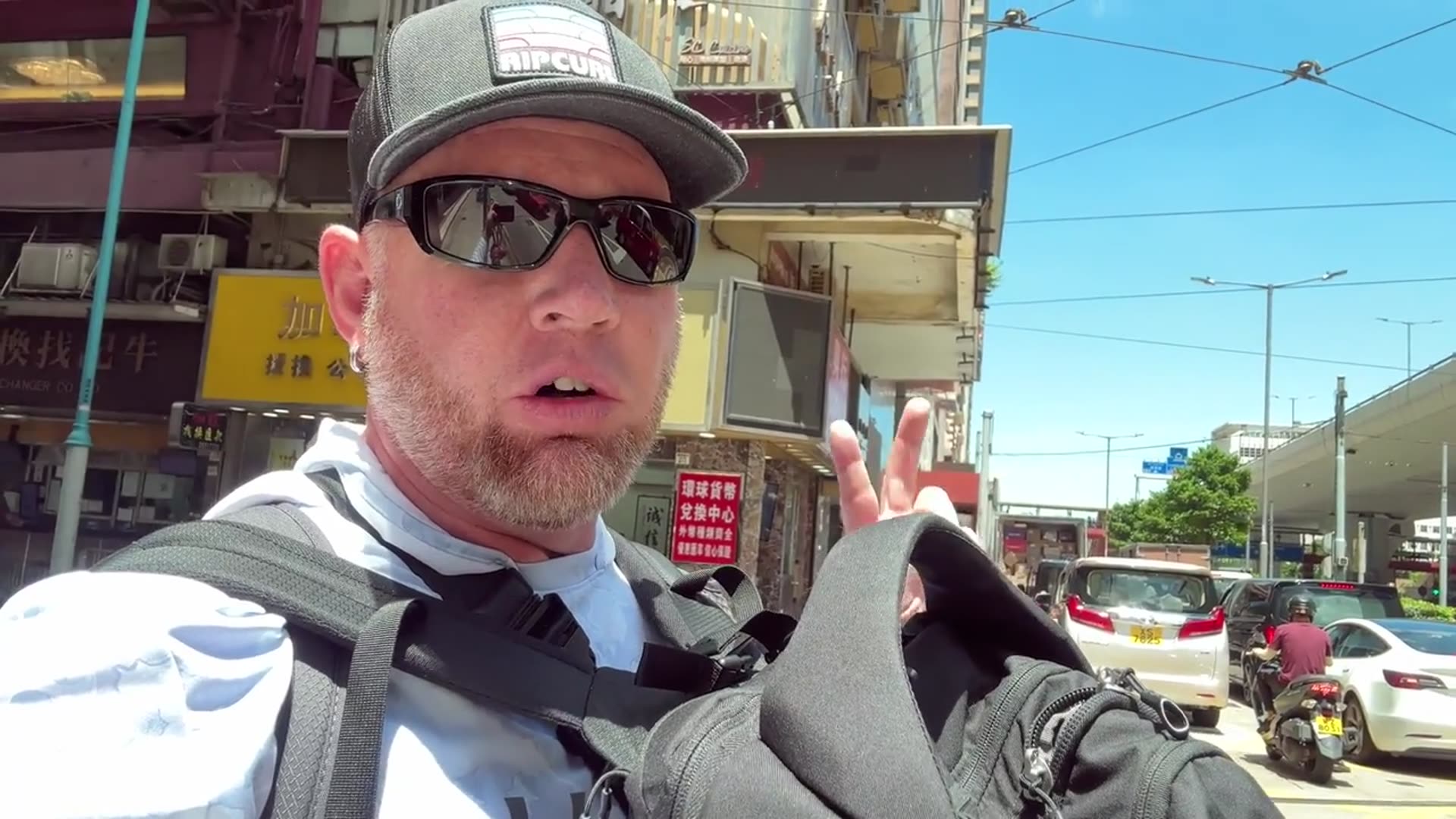 'Video thumbnail for Hong Kong to Macau Ferry (Full Process)'