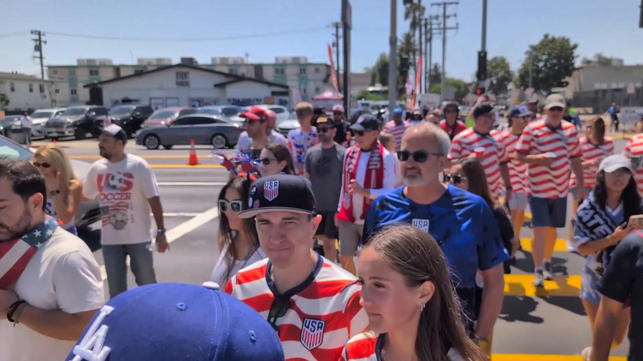 Video thumbnail for US: Fans gather outside SoFi Stadium ahead of US-Paraguay World Cup match.