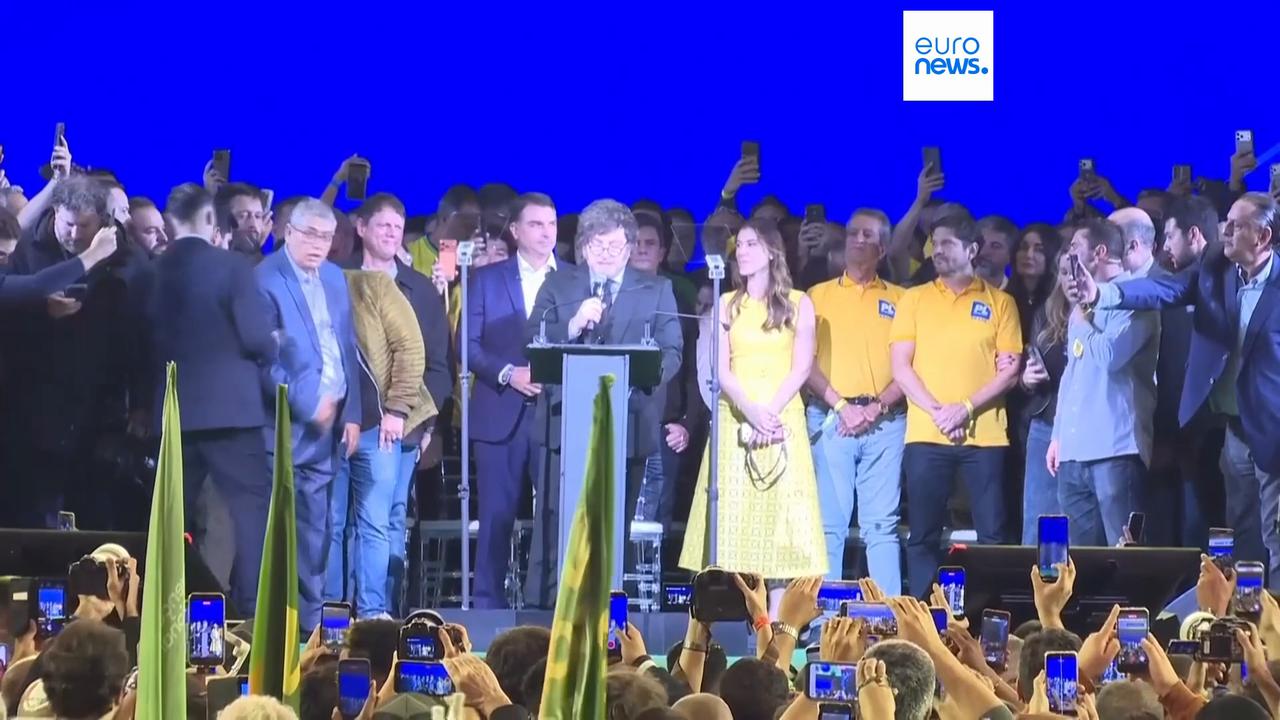 Video thumbnail for Lula da Silva formally launches bid for Brazil's presidency