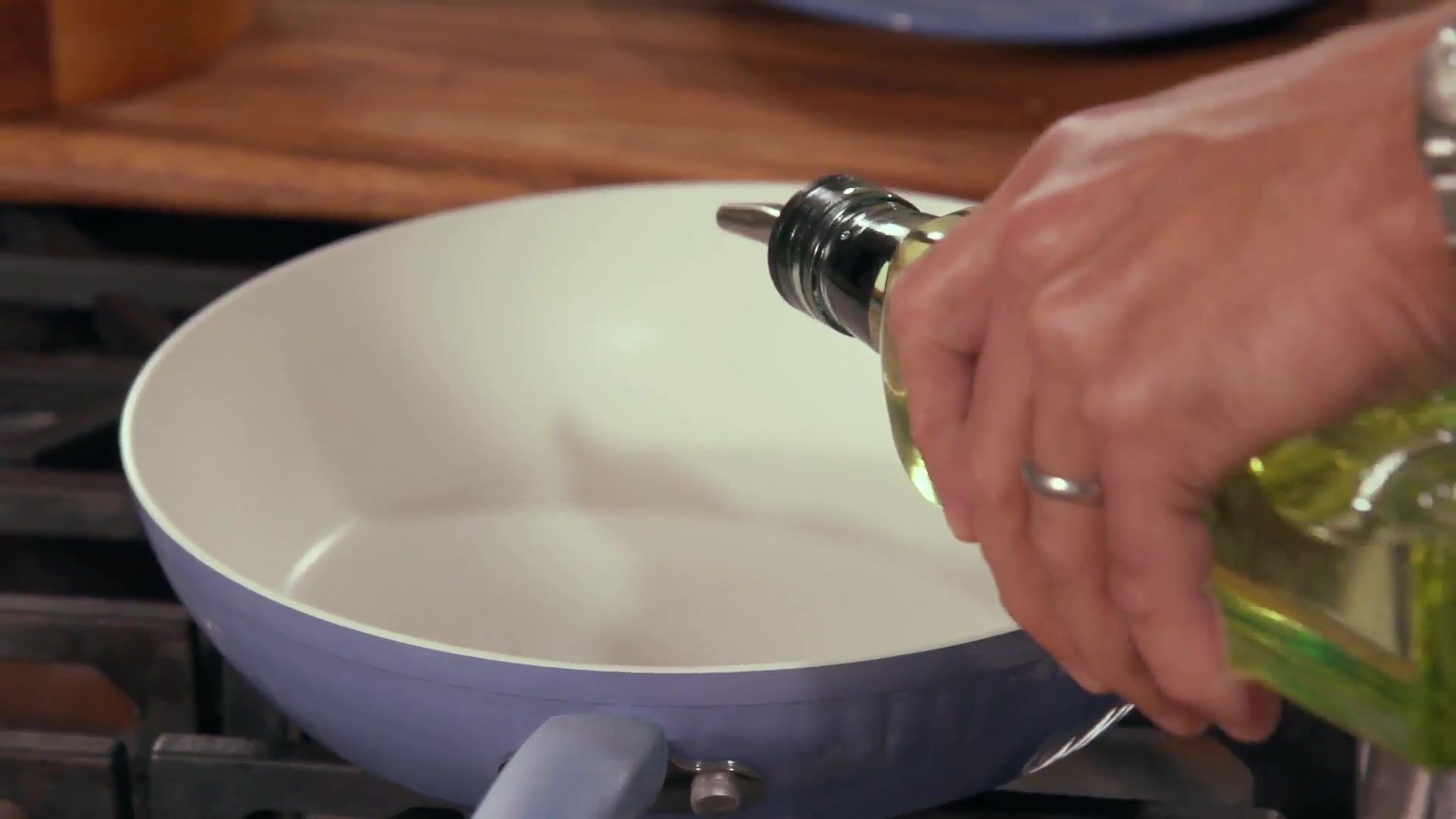 Video thumbnail for
How to Cook a Perfectly Fried Egg