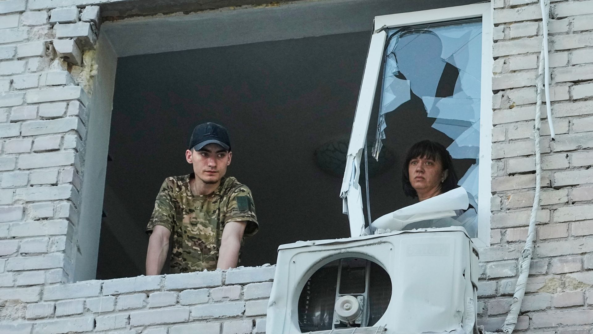 Video thumbnail for Russian strikes on Kyiv kill at least 22 as residents race to stay safe