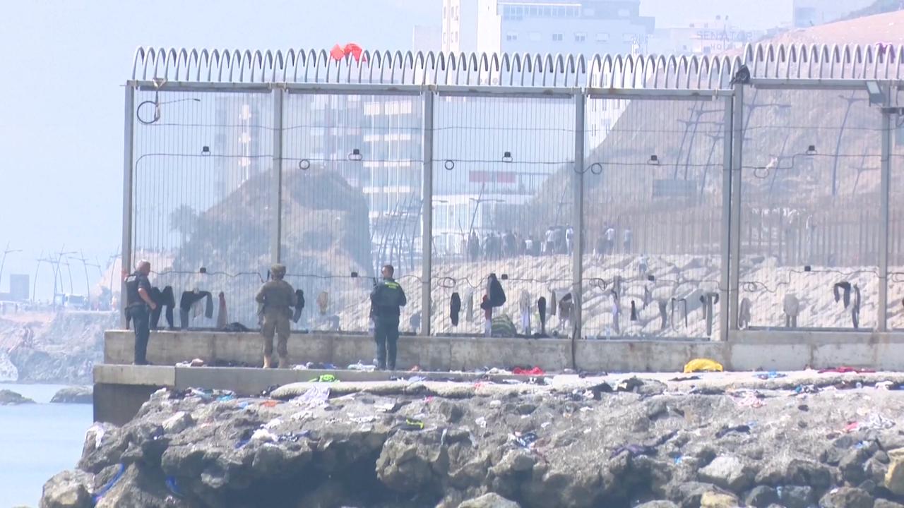 Video thumbnail for Spain: Spanish enclave Melilla calls for neutral zone with Morocco.