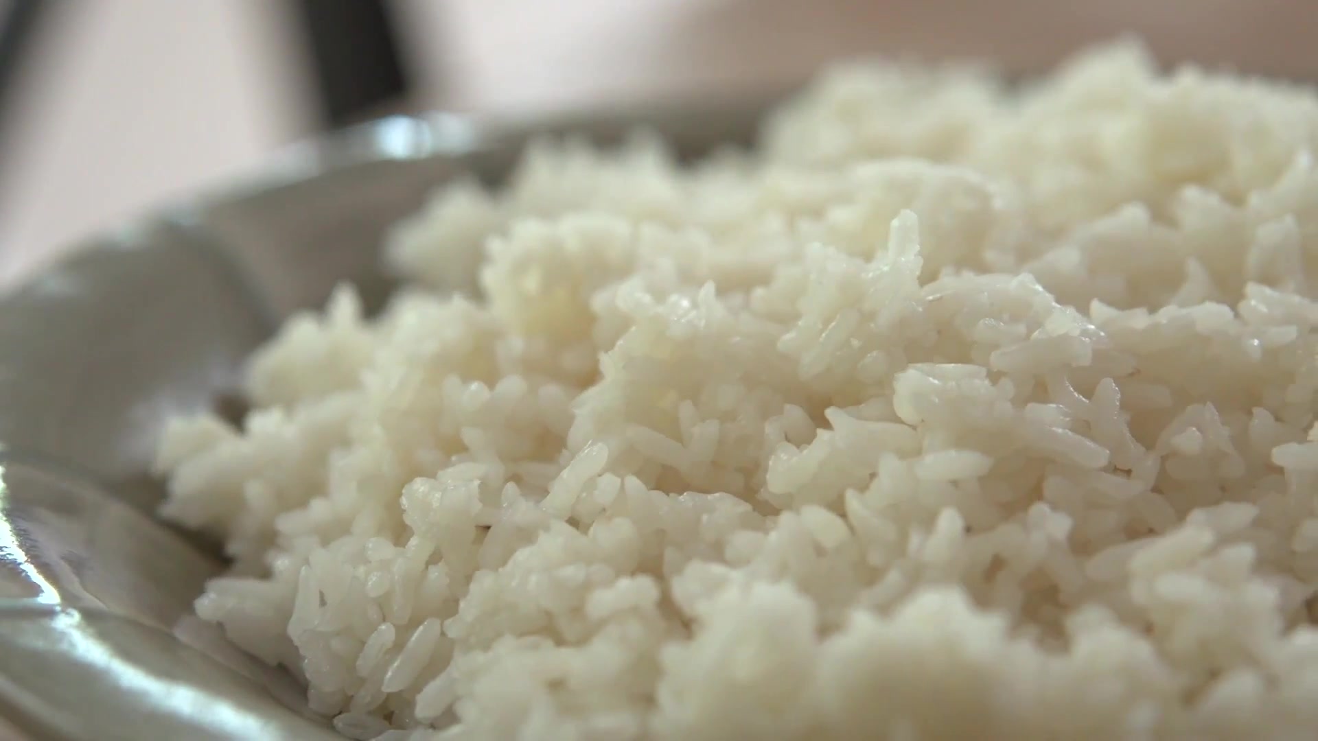 Video thumbnail for Don't Reheat Rice Without Doing This Simple Trick