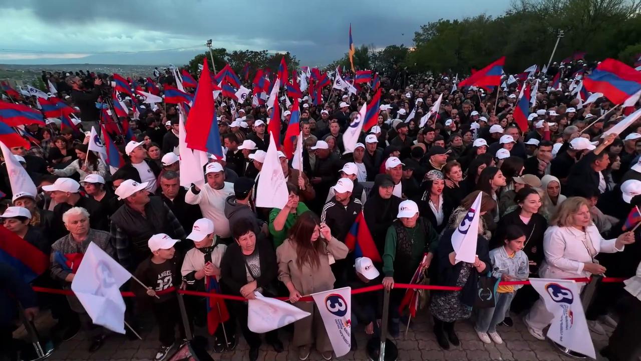 Video thumbnail for Armenia: Pre-election rally in Yerevan.