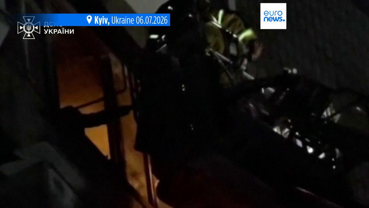Video thumbnail for At least 10 killed in massive overnight Russian attack on Kyiv, officials say