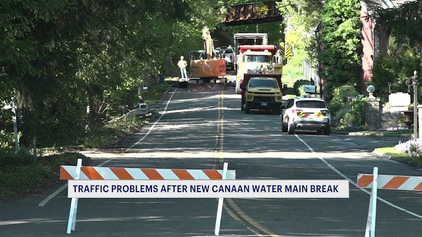 Video thumbnail for Route 106 in New Canaan still closed after water main break