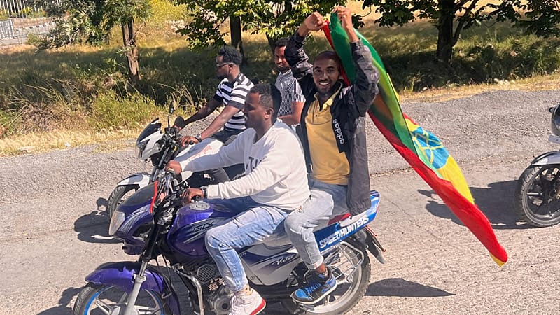 Video thumbnail for Ex-fighters in Ethiopia's Tigray region register for reintegration programme