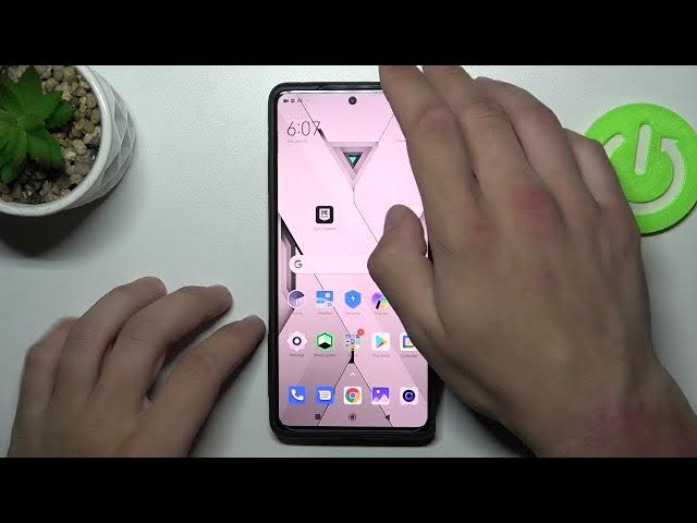 Video thumbnail for Does the New Xiaomi Black Shark 5 Pro Include Headphone Jack?