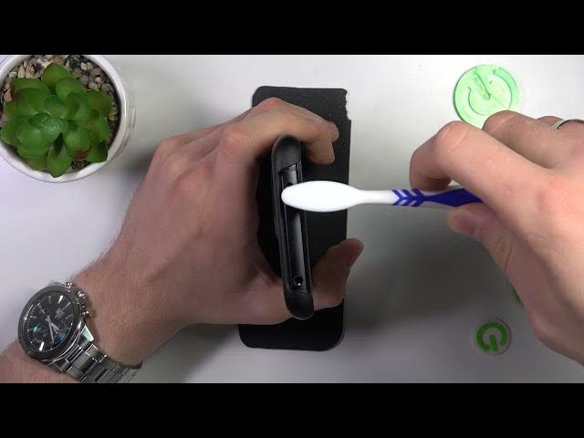 Video thumbnail for How to Clean USB on Asus Rog Phone 6D? Best Method to Scrub USB Port / Socket! Repair Charge Slot!