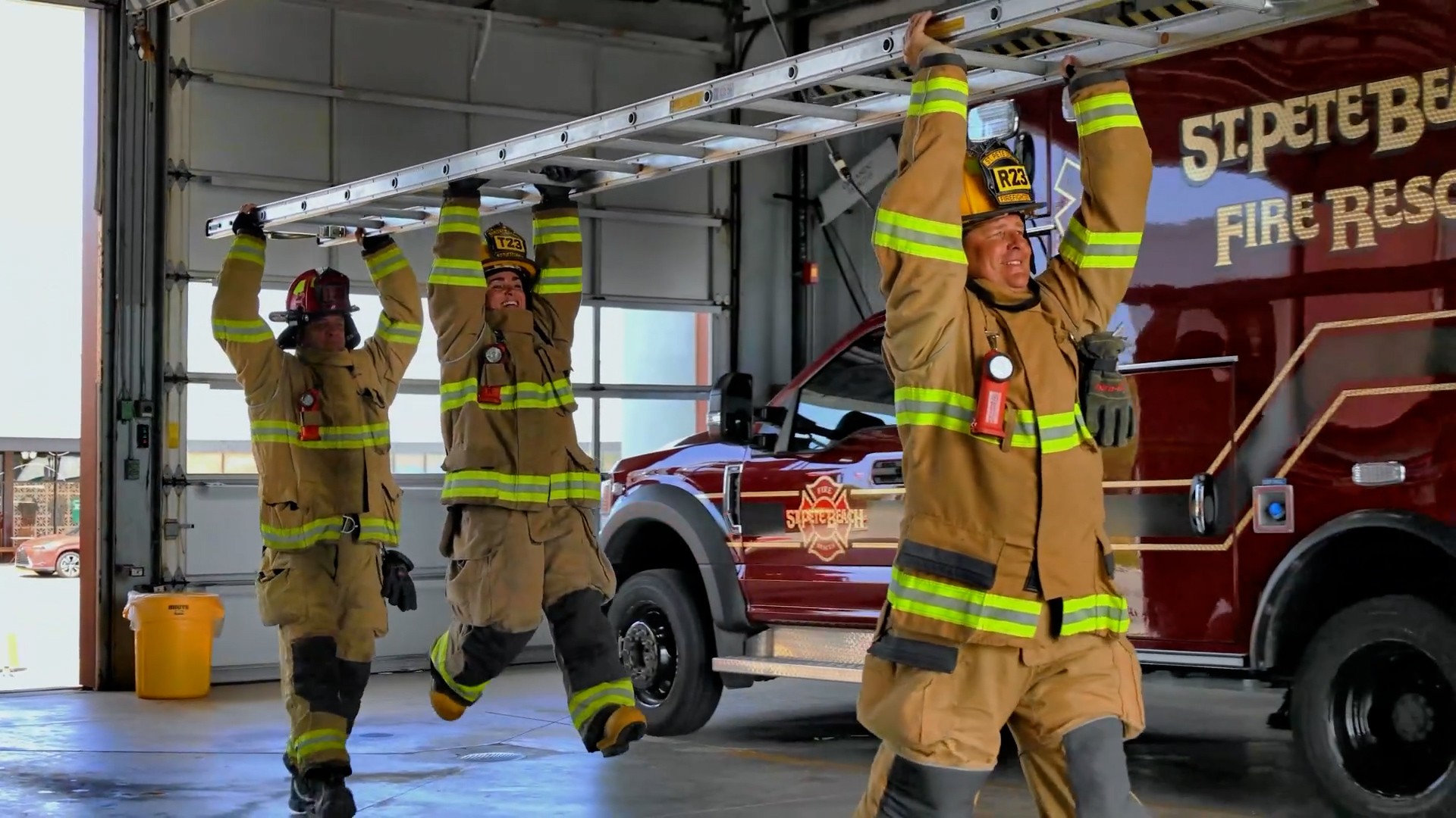 Video thumbnail for Shortest firefighter (female) - Autumn Kelso at 147.32 cm (4 ft 10 in) tall