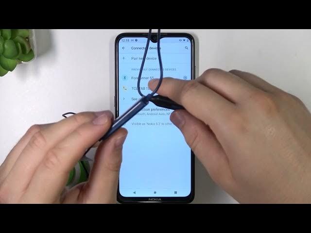 Video thumbnail for How to Enter Pairing Mode in Philips SHQ6500? Philips Bluetooth Earphones