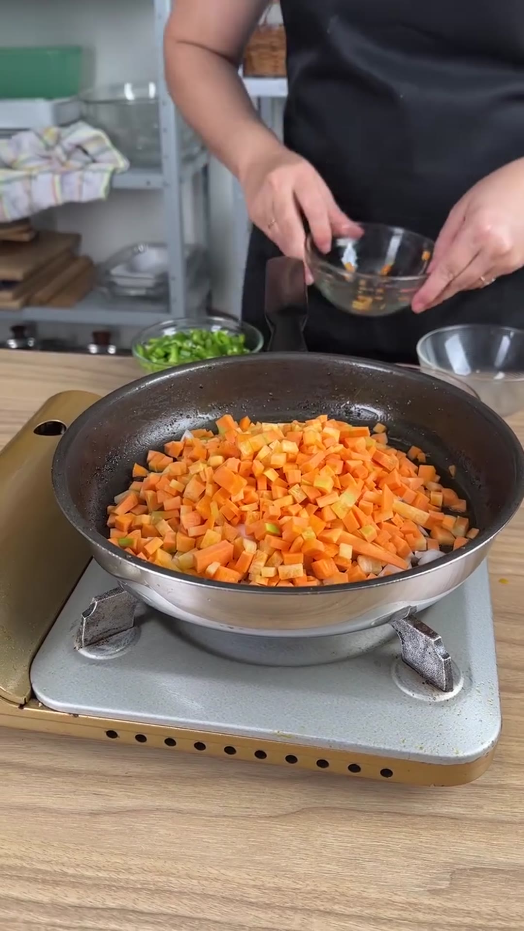 Video thumbnail for A French chef taught me this delicious pasta recipe; now I only make it like this