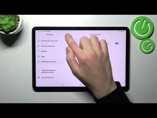Video thumbnail for Xiaomi Pad 5 - How To Customize Quick Launch