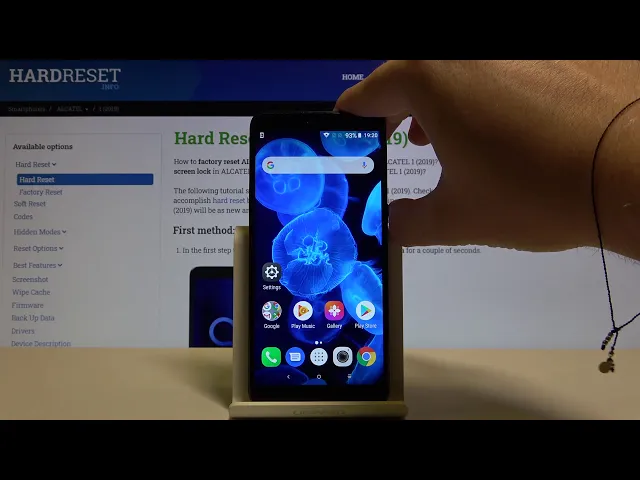 Video thumbnail for How to Set Up Screen Lock in Alcatel 1 2019 - Change Locking Method