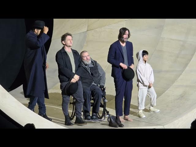 Video thumbnail for Waiting for Godot | Keanu Reeves & Alex Winter Live on Stage [Full Performance Audio]