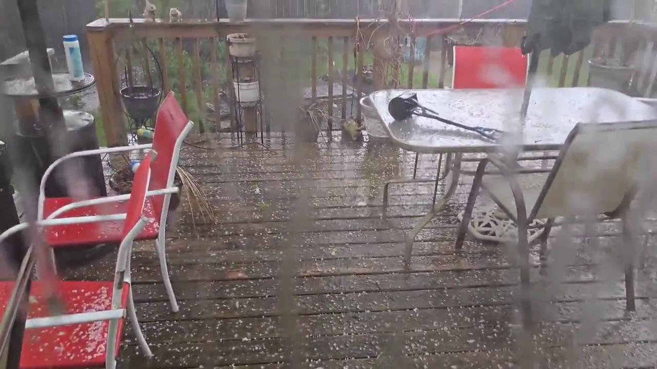 Video thumbnail for US: Hail and Strong Storms Strike Chicago Area.