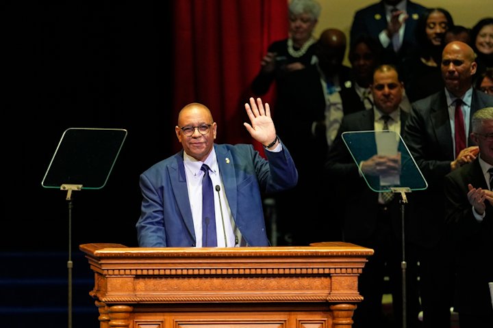 Video thumbnail for Former Lt. Gov. Dale Caldwell says he resigned to avoid distracting from Sherrill administration