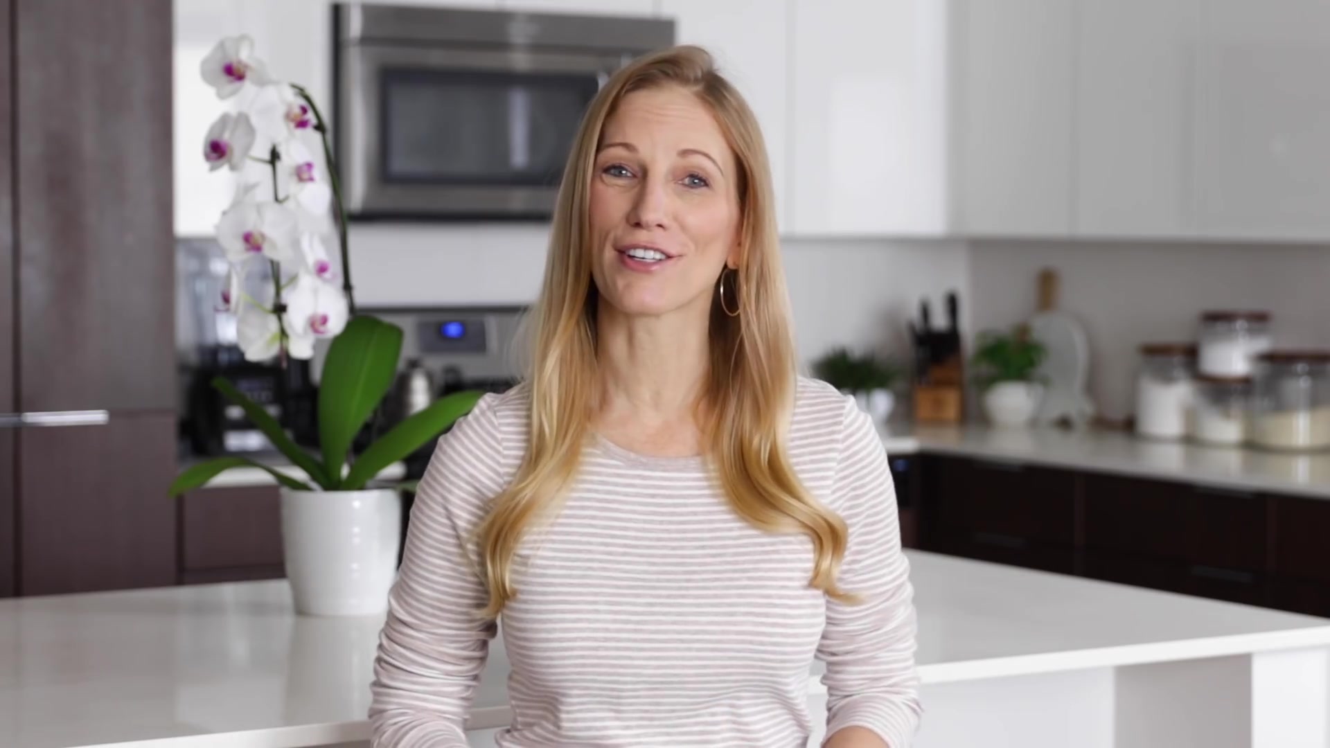 Video thumbnail for 63.SCALLOPS with CITRUS GINGER SAUCE ¦ how to cook scallops (1080p 24fps)