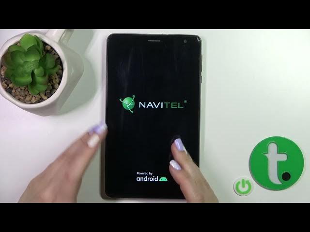 Video thumbnail for How to Switch On NAVITEL T787 4G? - Power On Device