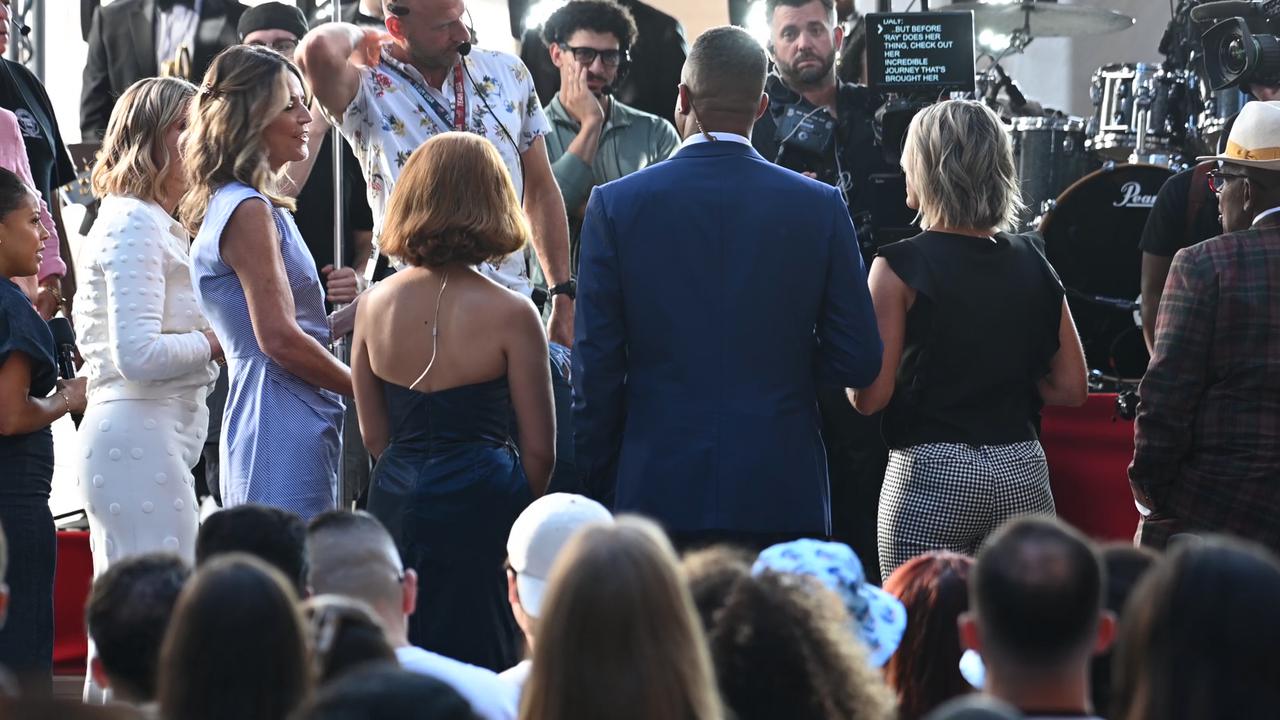 Video thumbnail for NY: TODAY Show Citi Concert Series Featuring Raye 4.