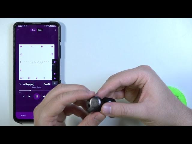Video thumbnail for Jabra Elite 65t All Touch Control Functions - Control Panel