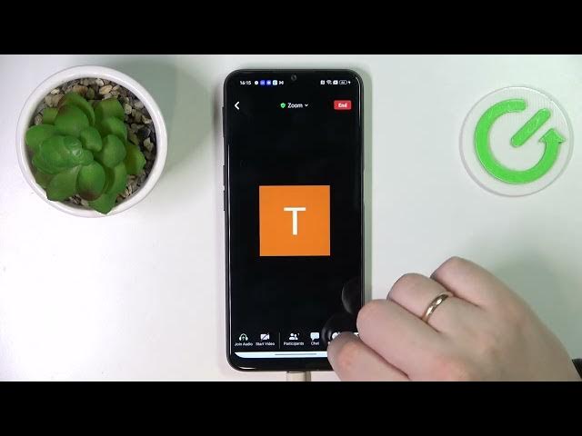 Video thumbnail for How to Mute Zoom - Turn Off the Sound for the Zoom App